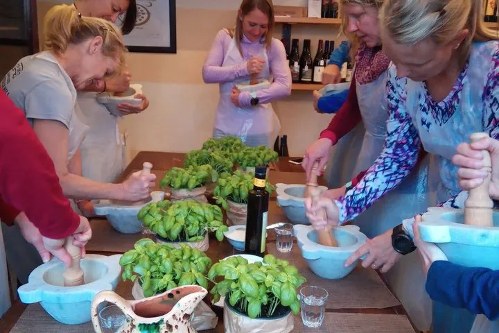 Hands-on pesto making workshop with mortar and pestle in Manarola, Cinque Terre